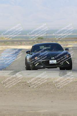 media/Sep-15-2024-Speed Ventures (Sun) [[7a54f7ed2f]]/Yellow Group/Session 1 (Outside Grapevine)/